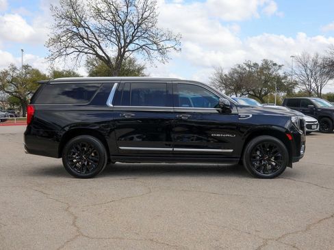 Used 2023 GMC Yukon XL Denali w/ Max Trailering Package image 5