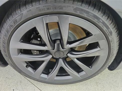 Used 2023 Tesla Model S Standard Range image 56