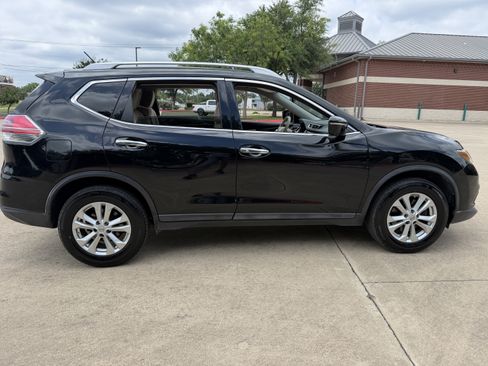 Used 2015 Nissan Rogue SV w/ SV Premium Package AWD/4WD image 8