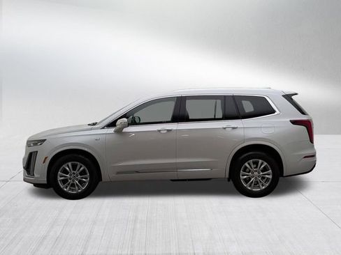 Certified 2025 Cadillac XT6 Luxury AWD/4WD image 8