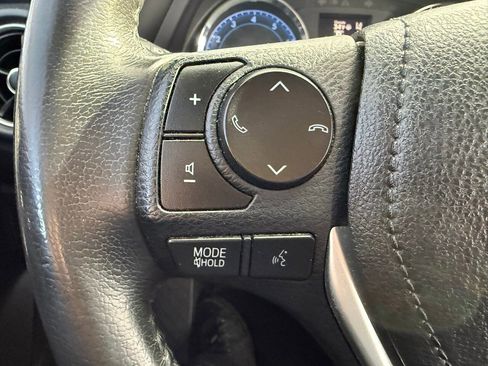 Used 2019 Toyota Corolla SE image 12