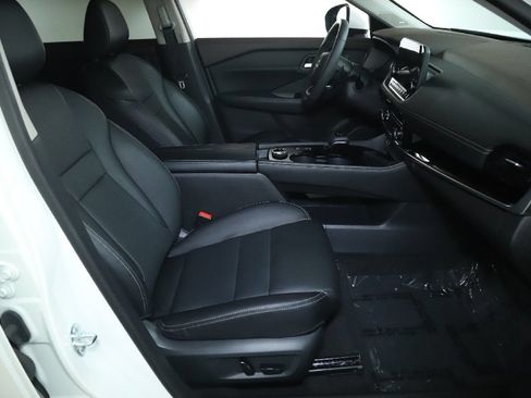 Certified 2023 Nissan Rogue SL w/ SL Premium Package AWD/4WD image 37