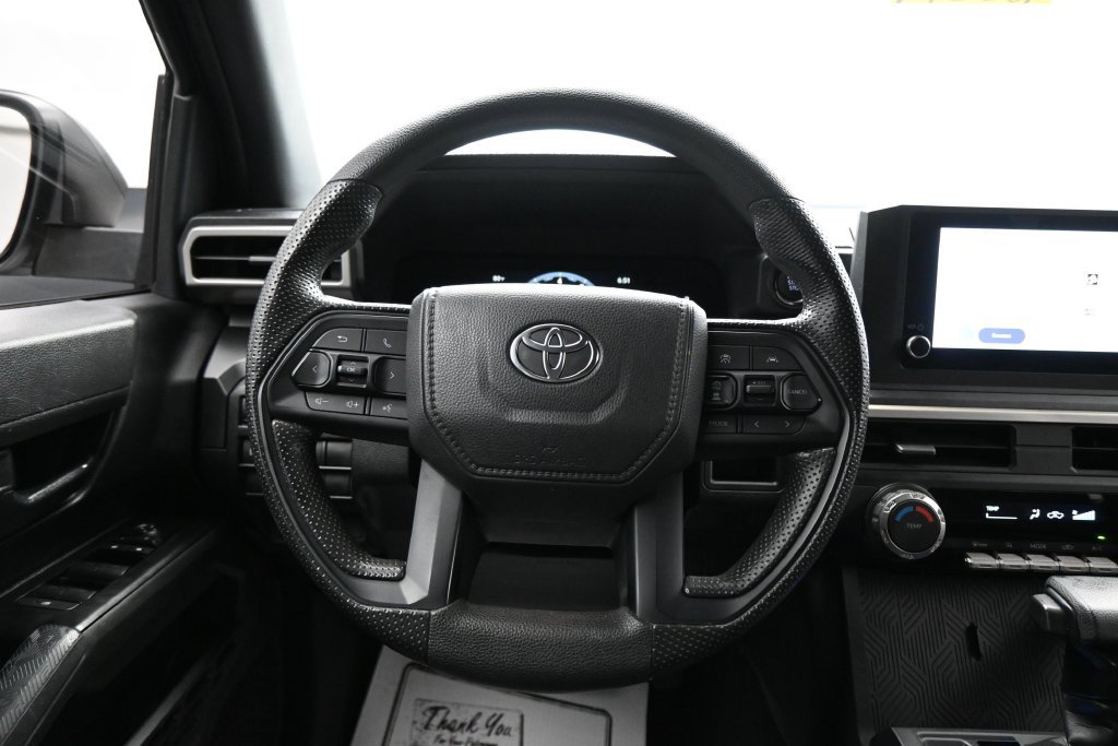 Used 2025 Toyota Tacoma SR AWD/4WD image 15