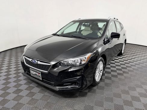 Used 2017 Subaru Impreza 2.0i Premium image 3