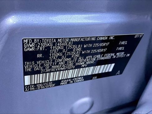 Used 2017 Toyota RAV4 XLE AWD/4WD image 34