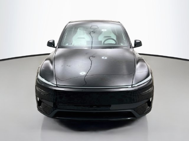Used 2026 Tesla Model Y Performance AWD/4WD image 2