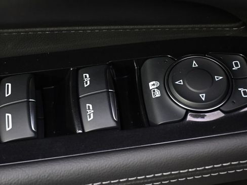 Certified 2025 Cadillac CT4 Premium Luxury AWD/4WD image 23