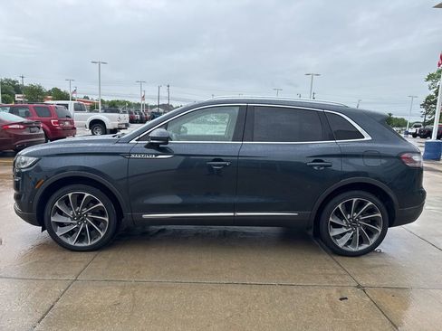 Used 2022 Lincoln Nautilus Reserve w/ Equipment Group 202A AWD/4WD image 3