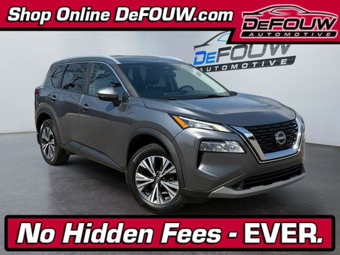 Used 2023 Nissan Rogue SV w/ SV Premium Package image 1