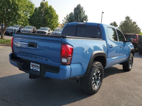 Used 2019 Toyota Tacoma TRD Off-Road w/ TRD Premium Off Road Package AWD/4WD image 3