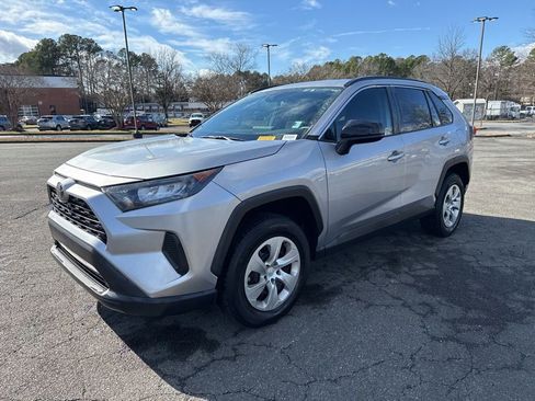Used 2021 Toyota RAV4 LE image 22