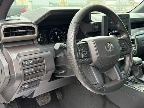 Certified 2026 Toyota Tacoma SR5 image 21