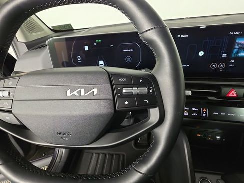 Certified 2026 Kia Sportage SX FWD image 31