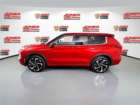 Used 2022 Mitsubishi Outlander SEL image 14
