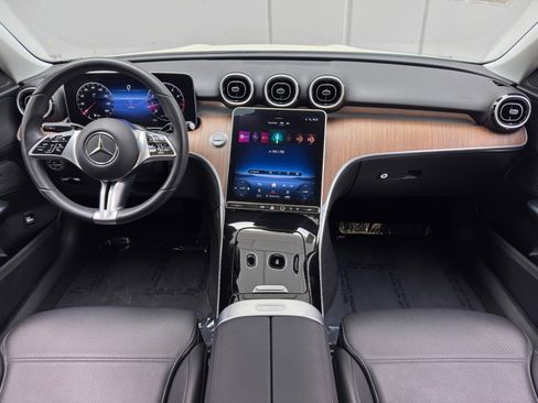 Used 2022 Mercedes-Benz C 300 Sedan image 12