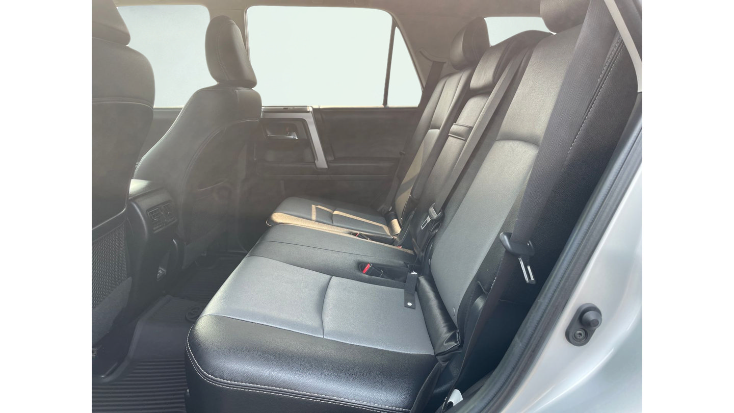 Certified 2021 Toyota 4Runner SR5 Premium w/ Moonroof Package AWD/4WD image 15