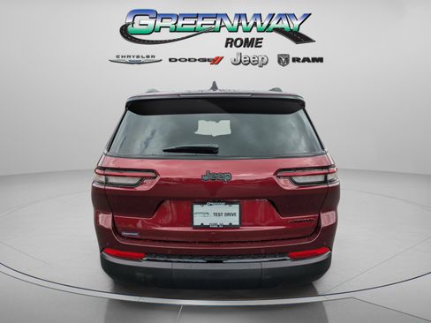 New 2025 Jeep Grand Cherokee L Limited w/ Black Appearance Package image 5