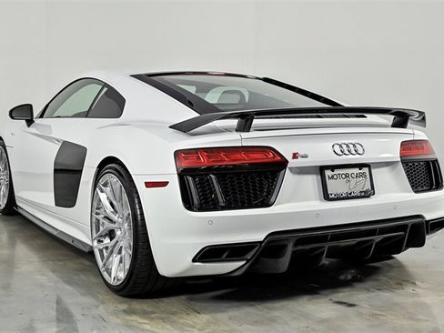 Used 2017 Audi R8 V10 plus AWD/4WD image 13