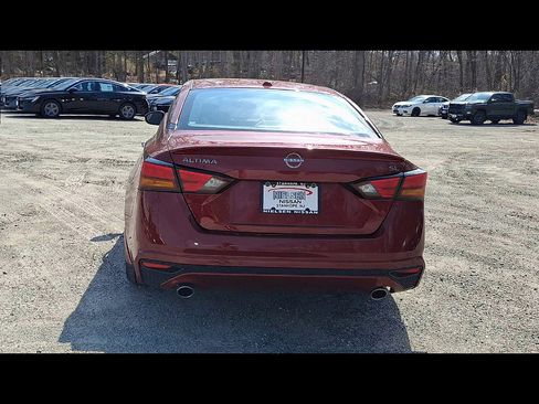 Used 2025 Nissan Altima 2.5 SL FWD image 7