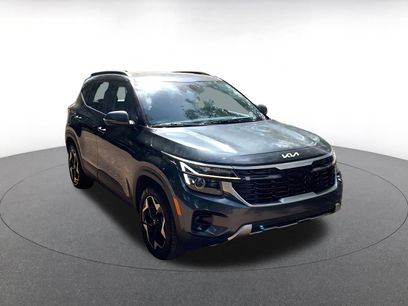 Used 2025 Kia Seltos S