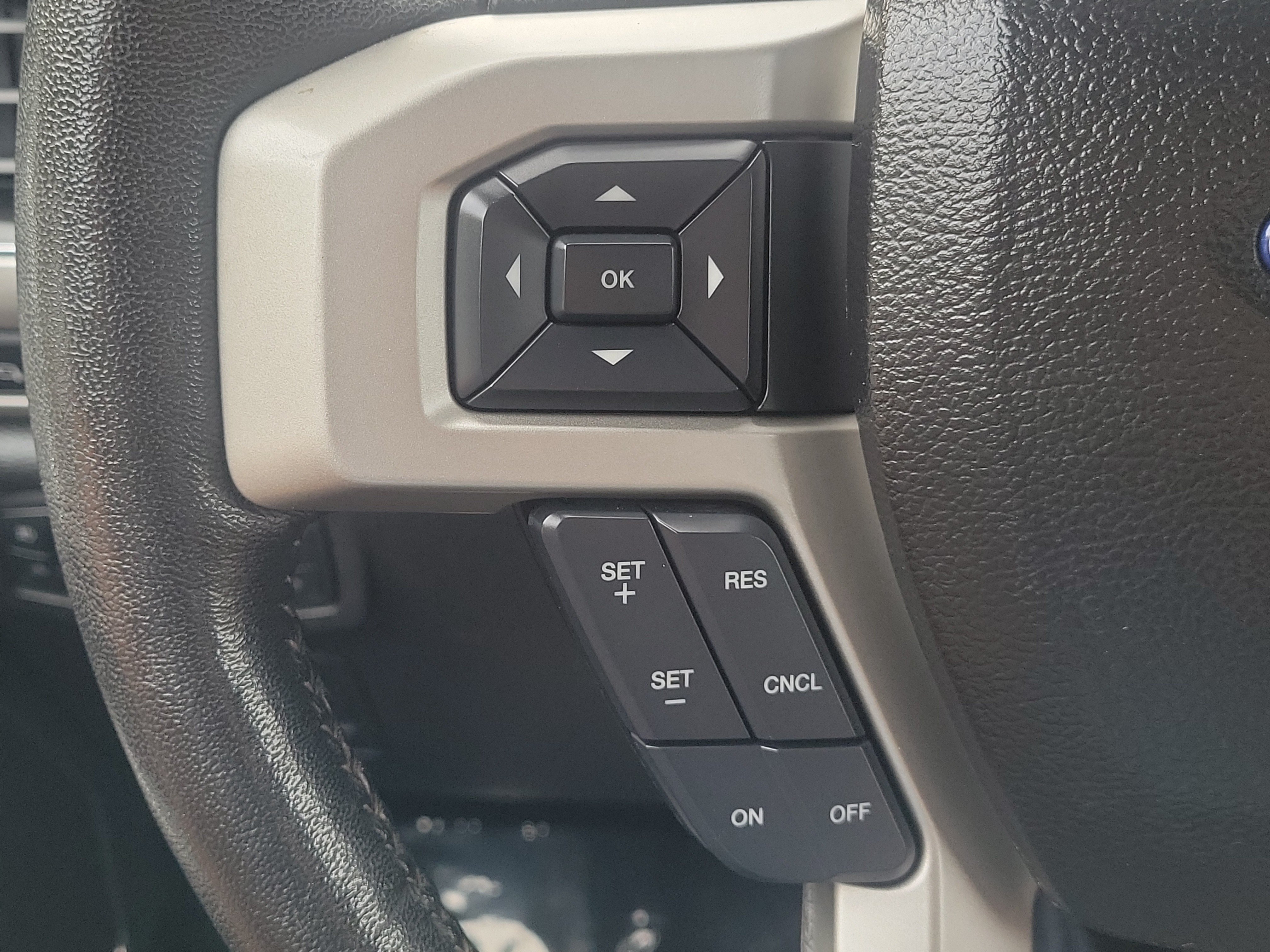 Used 2018 Ford F150 Lariat w/ Equipment Group 502A Luxury AWD/4WD image 20