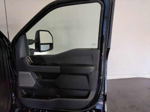 Used 2024 Ford F250 Lariat w/ Lariat Ultimate Package image 45