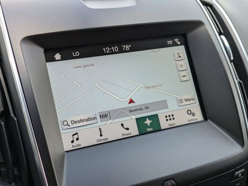 Used 2018 Ford Edge Titanium w/ Equipment Group 302A AWD/4WD image 23