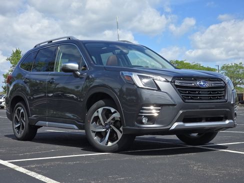 Used 2023 Subaru Forester Touring w/ Popular Package #2 AWD/4WD image 2