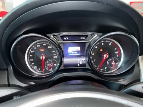 Used 2019 Mercedes-Benz CLA 250 image 24