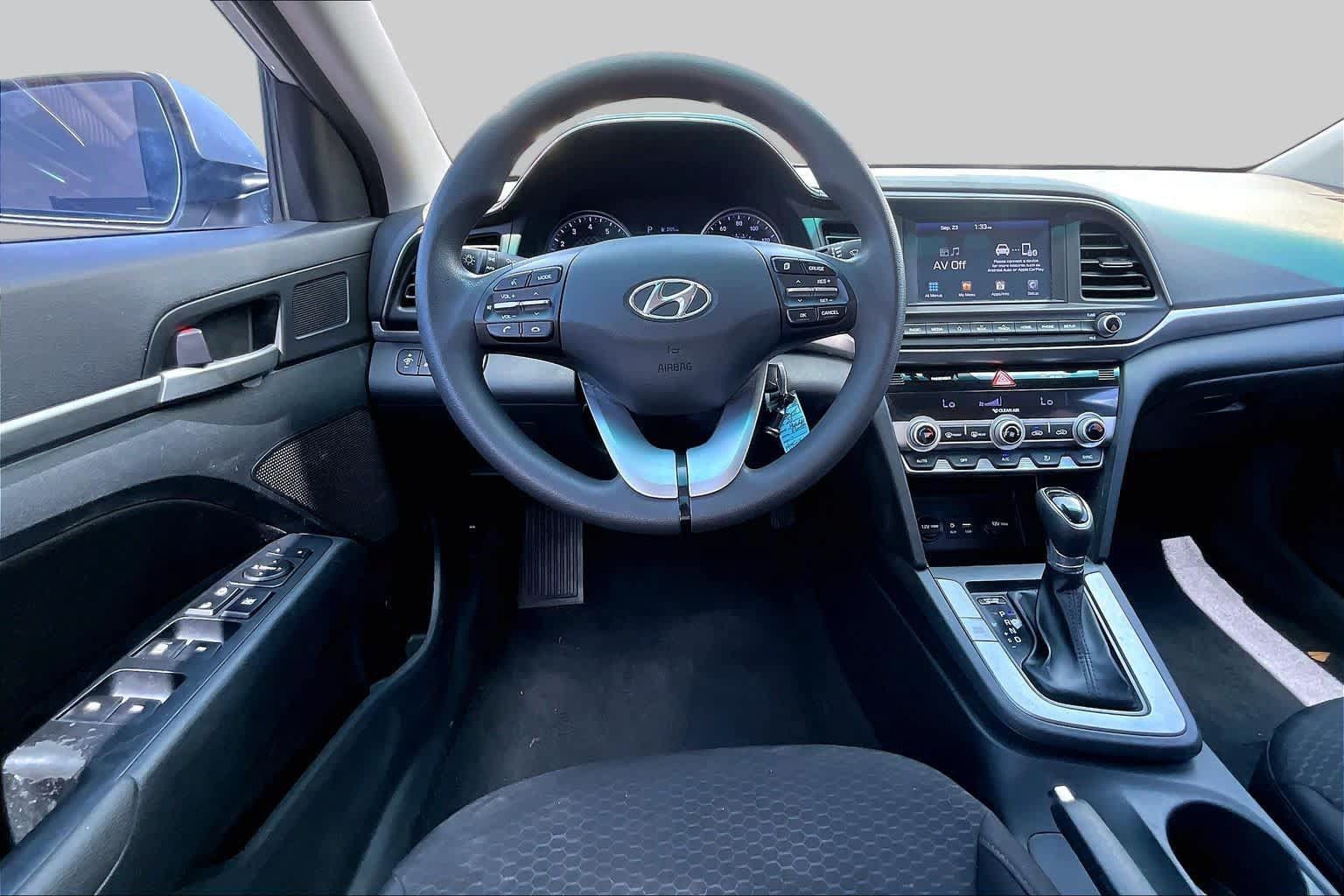 Used 2020 Hyundai Elantra SEL w/ Cargo Package (C1) FWD image 6