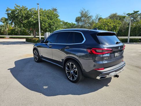 Used 2021 BMW X5 sDrive40i w/ Premium Package image 8