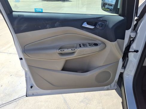Used 2017 Ford Escape Titanium FWD image 14