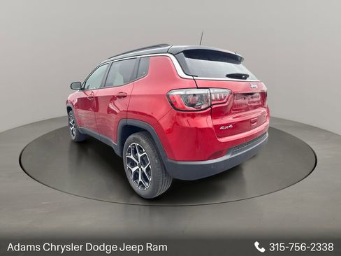 Used 2025 Jeep Compass Limited AWD/4WD image 5