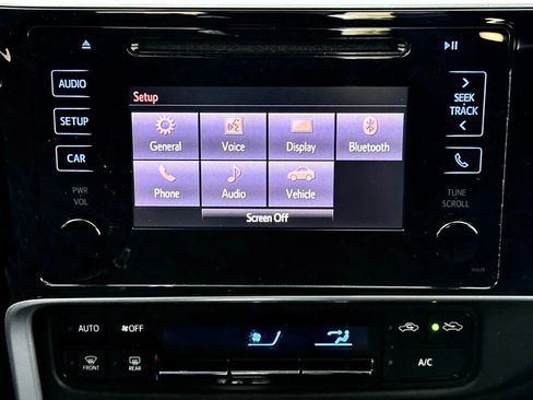 Used 2019 Toyota Corolla L image 25