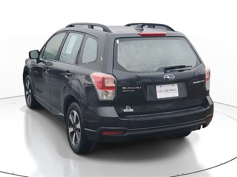 Used 2018 Subaru Forester 2.5i w/ Alloy Wheel Package image 3