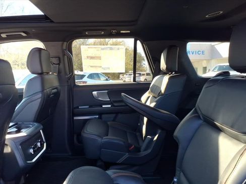 New 2025 Ford Expedition Tremor image 8