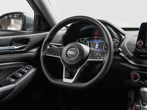 Used 2021 Nissan Altima 2.5 SV FWD image 15