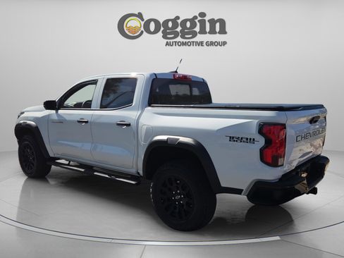 Used 2024 Chevrolet Colorado Trail Boss w/ Technology Package image 3
