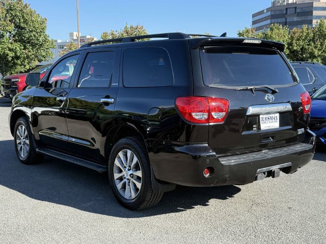 Used 2017 Toyota Sequoia Limited w/ Safety & Convenience Package AWD/4WD image 4
