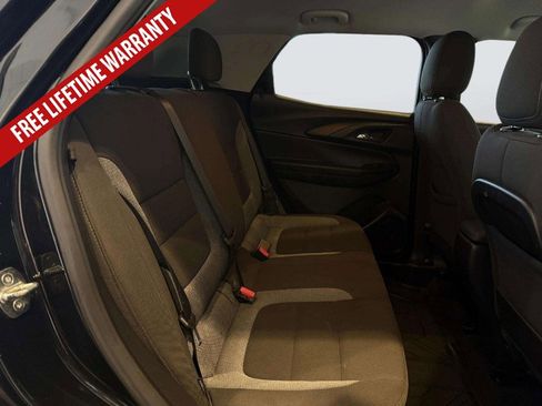 Used 2022 Chevrolet TrailBlazer LT FWD image 32