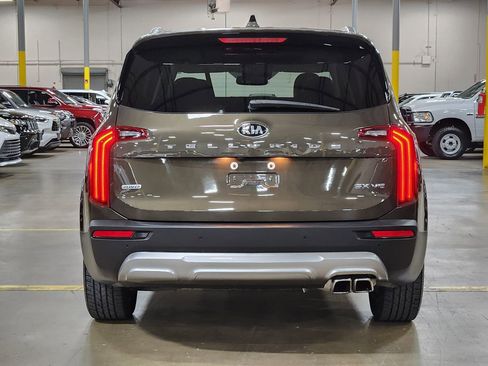 Used 2020 Kia Telluride SX w/ SX Prestige Package AWD/4WD image 10