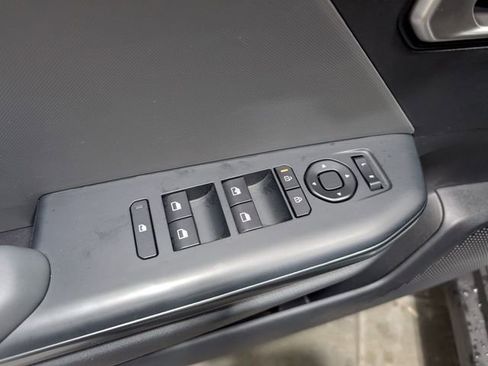 Used 2025 Kia K4 FWD image 13