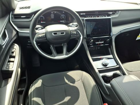 New 2026 Jeep Grand Cherokee L 4WD image 11