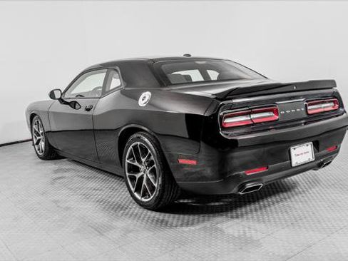 Used 2022 Dodge Challenger GT RWD image 6