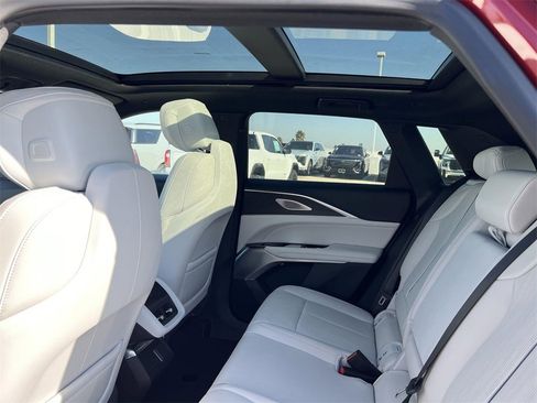 New 2025 Cadillac Lyriq Sport image 29