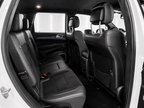 Used 2015 Jeep Grand Cherokee SRT AWD/4WD image 14