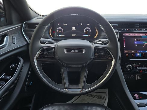 Used 2023 Jeep Grand Cherokee L Overland AWD/4WD image 22