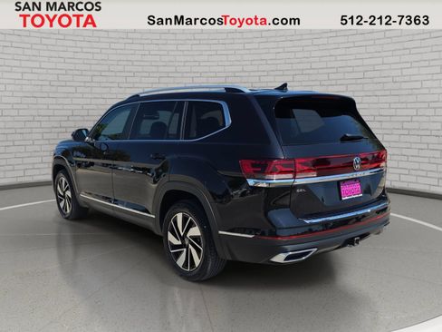 Used 2024 Volkswagen Atlas SEL AWD/4WD image 8