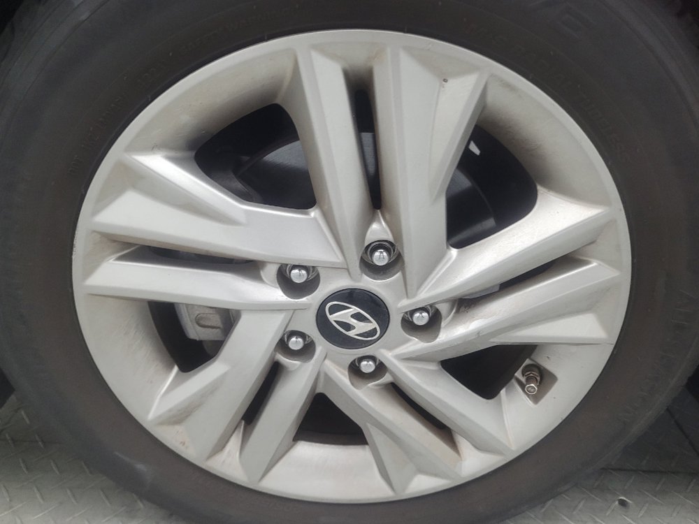 Used 2019 Hyundai Elantra SEL FWD image 31
