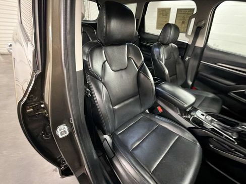 Used 2024 Kia Telluride S w/ S Sunroof Package FWD image 28